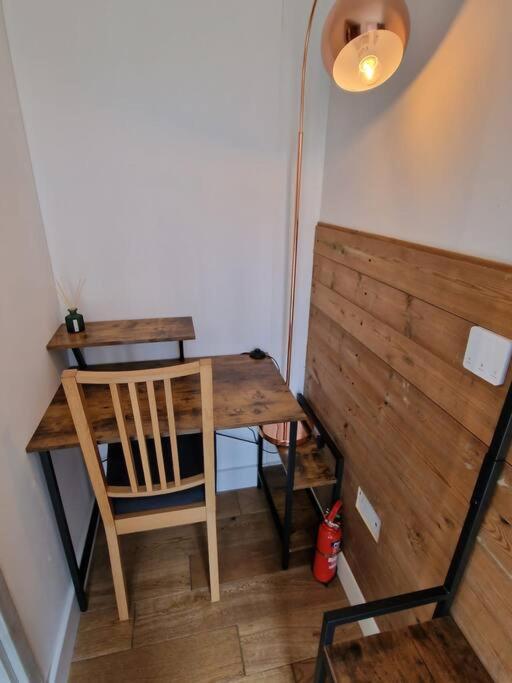 Two-Bedroom Cosy Country Lodge With Private Patio Greenhithe Exteriör bild